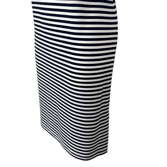 Donna Morgan Women's Striped Bell Half Sleeve Cold Shoulder Jersey Knit Dress  6 - Picture 10 of 16
